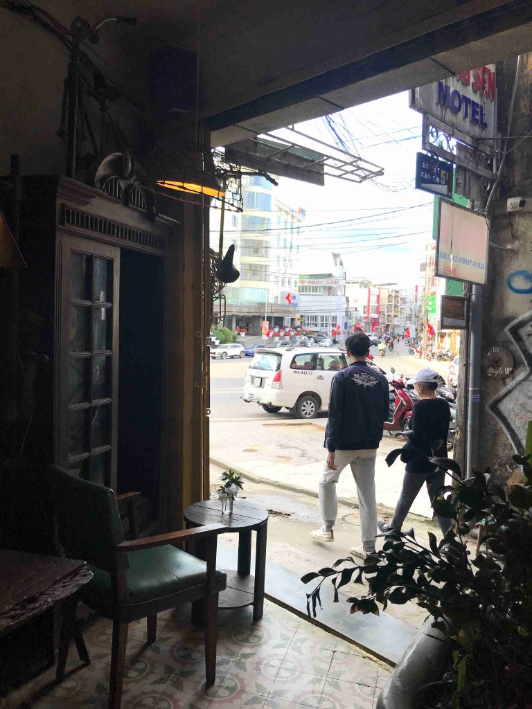 A false digital nomad in Vietnam - located in a hidden alley