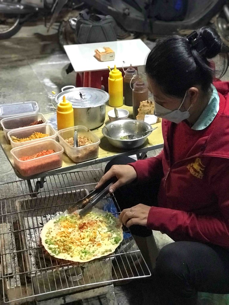 A false digital nomad in Vietnam - Bánh Tráng Nướng